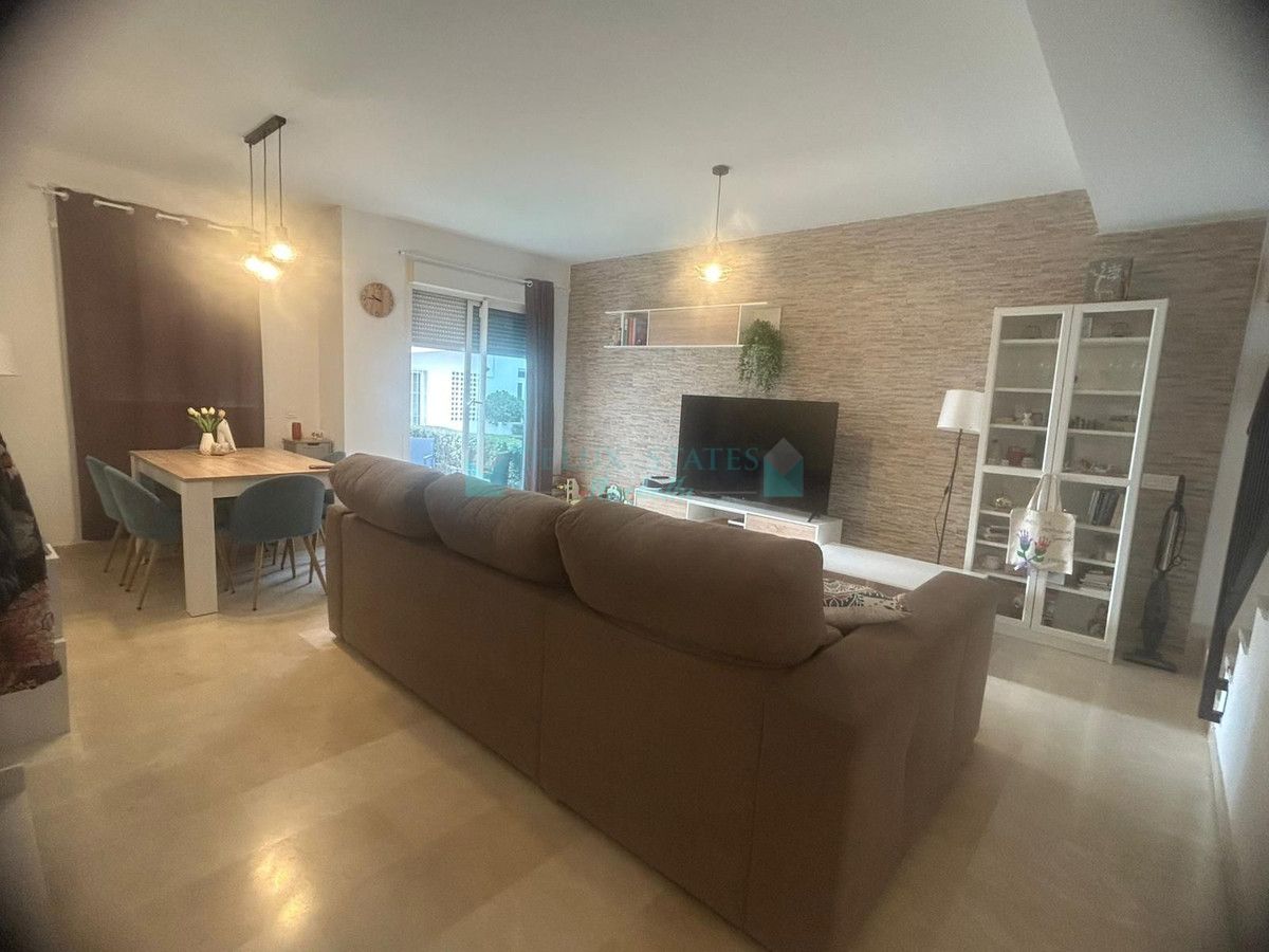 Ground Floor Apartment for sale in Estepona