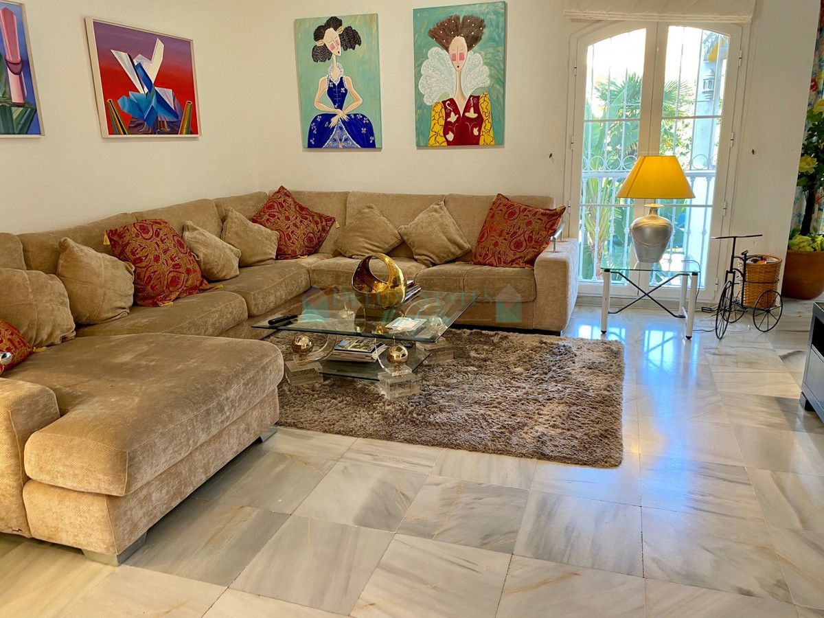 Apartment for sale in Nagüeles, Marbella Golden Mile