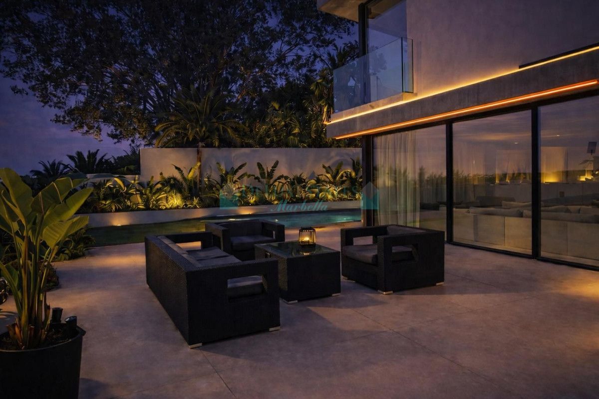 Villa for rent in Nueva Andalucia