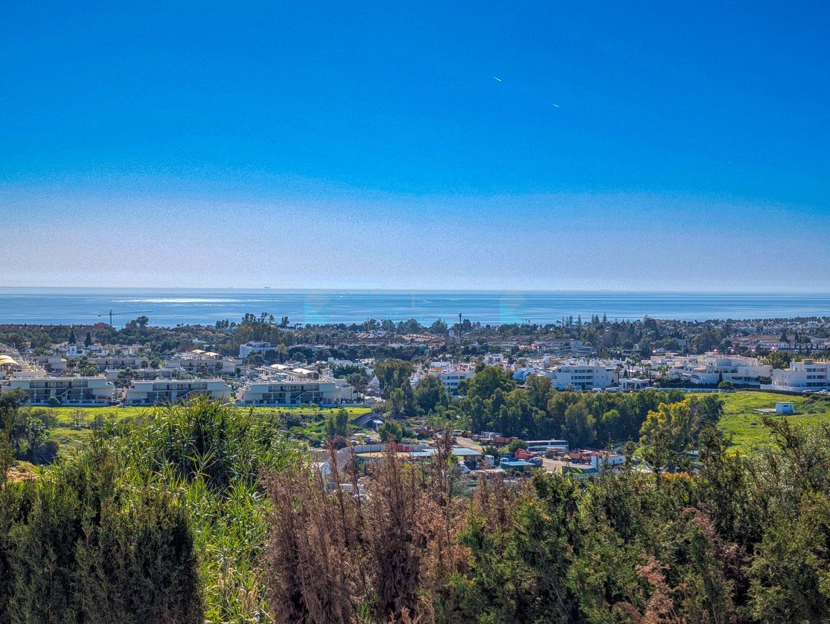 Villa for rent in Nueva Andalucia