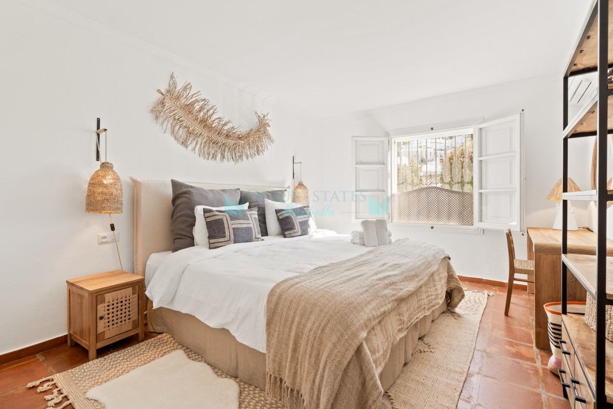 Town House for sale in La Heredia, Benahavis