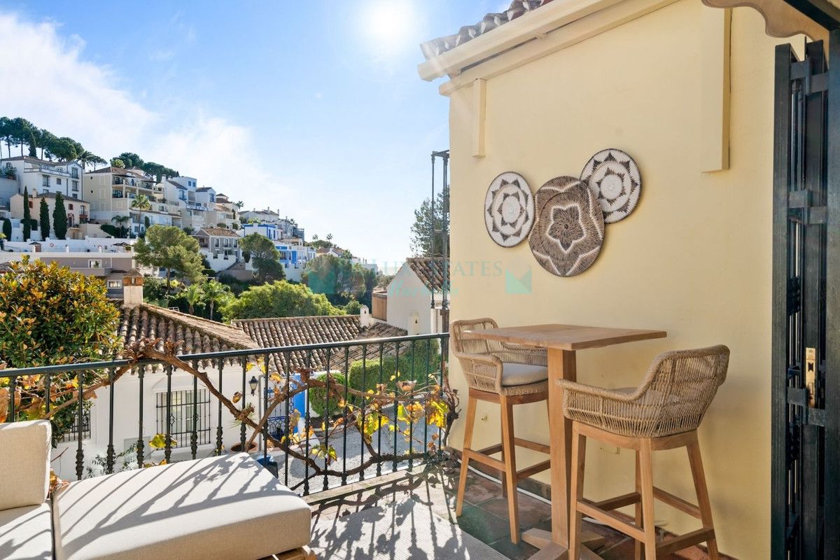 Town House for sale in La Heredia, Benahavis
