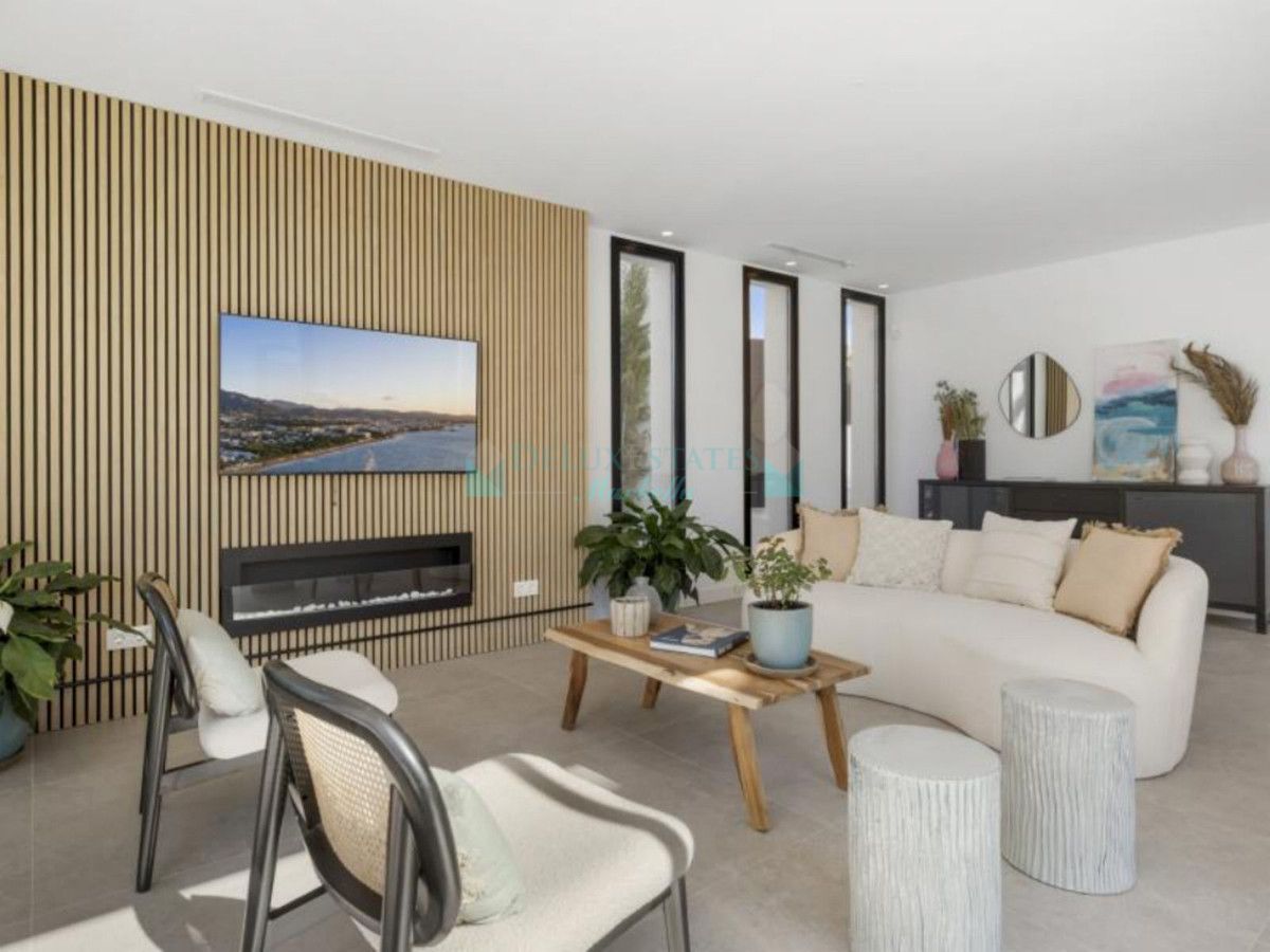 Villa for sale in Marbesa, Marbella East