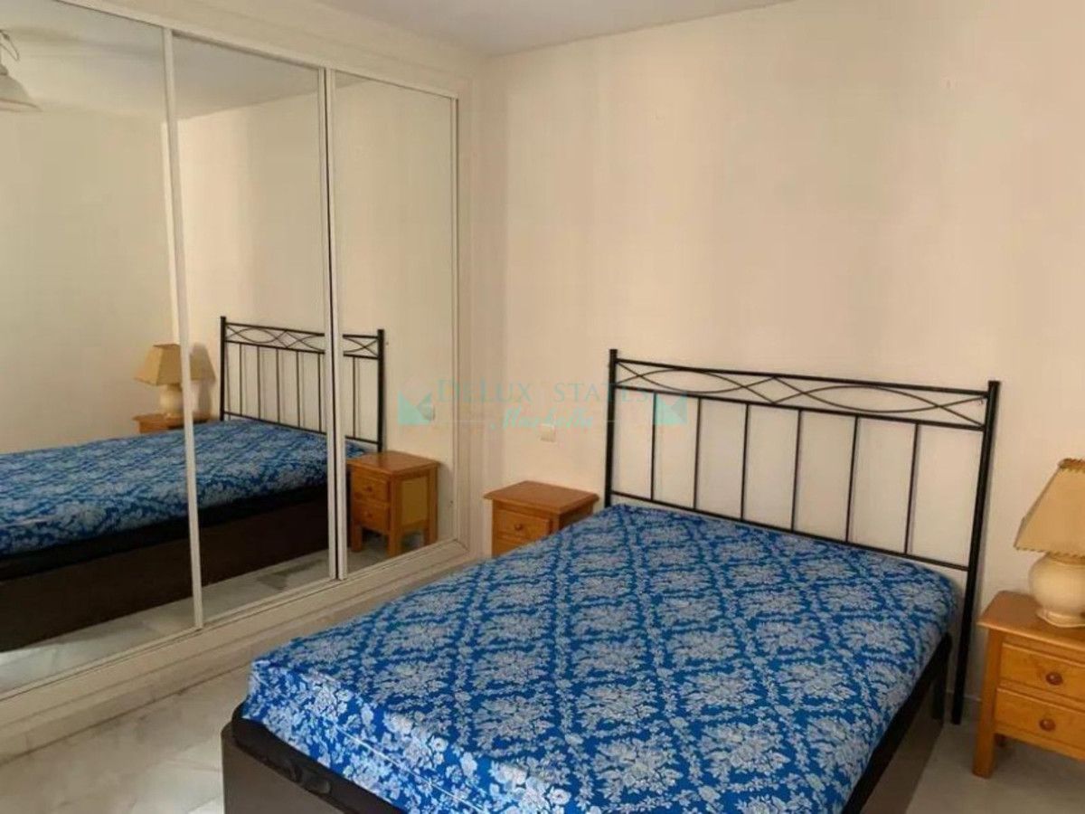 Apartamento en venta en Estepona