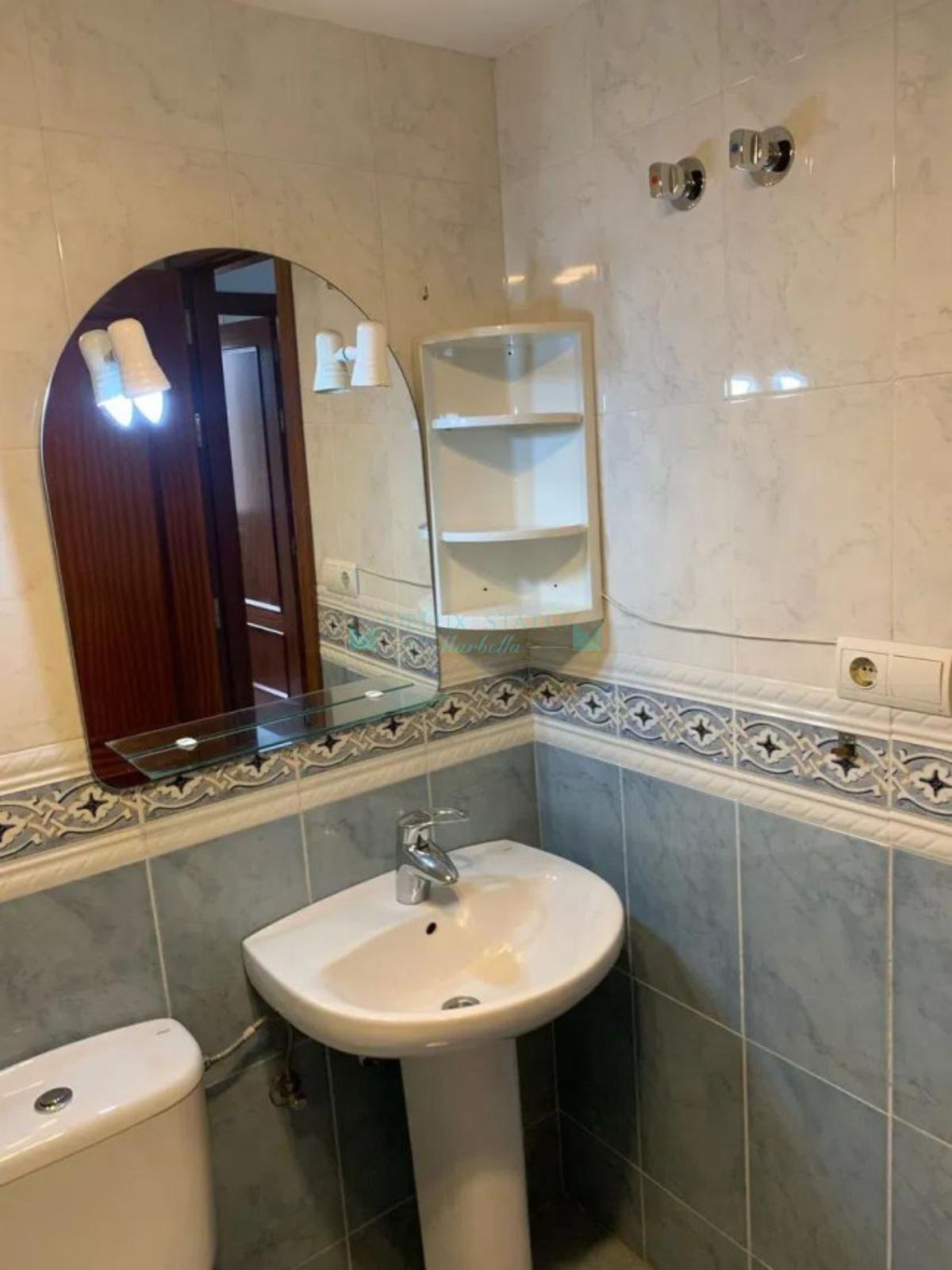 Apartamento en venta en Estepona