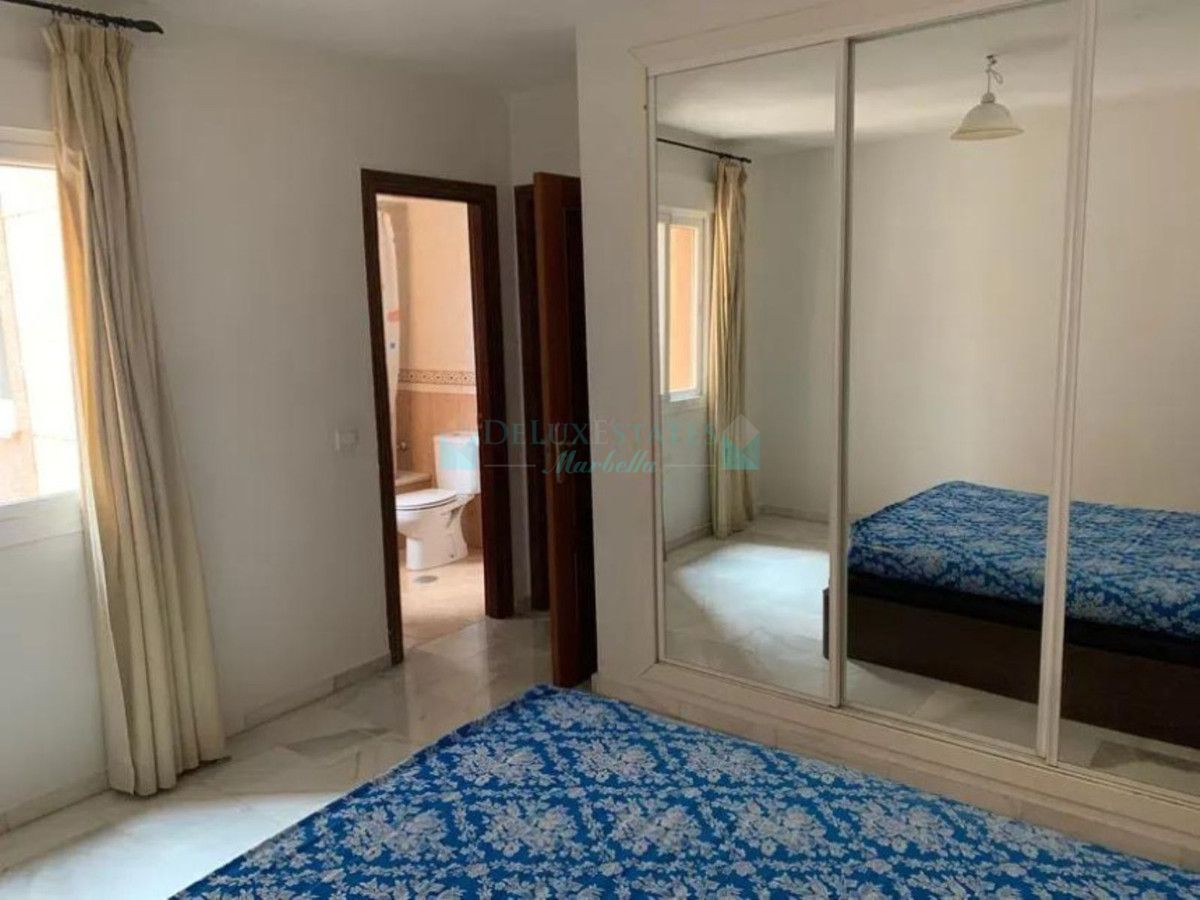 Apartamento en venta en Estepona