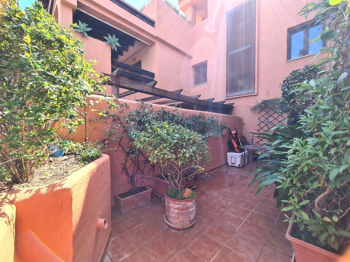 Apartamento en venta en Estepona