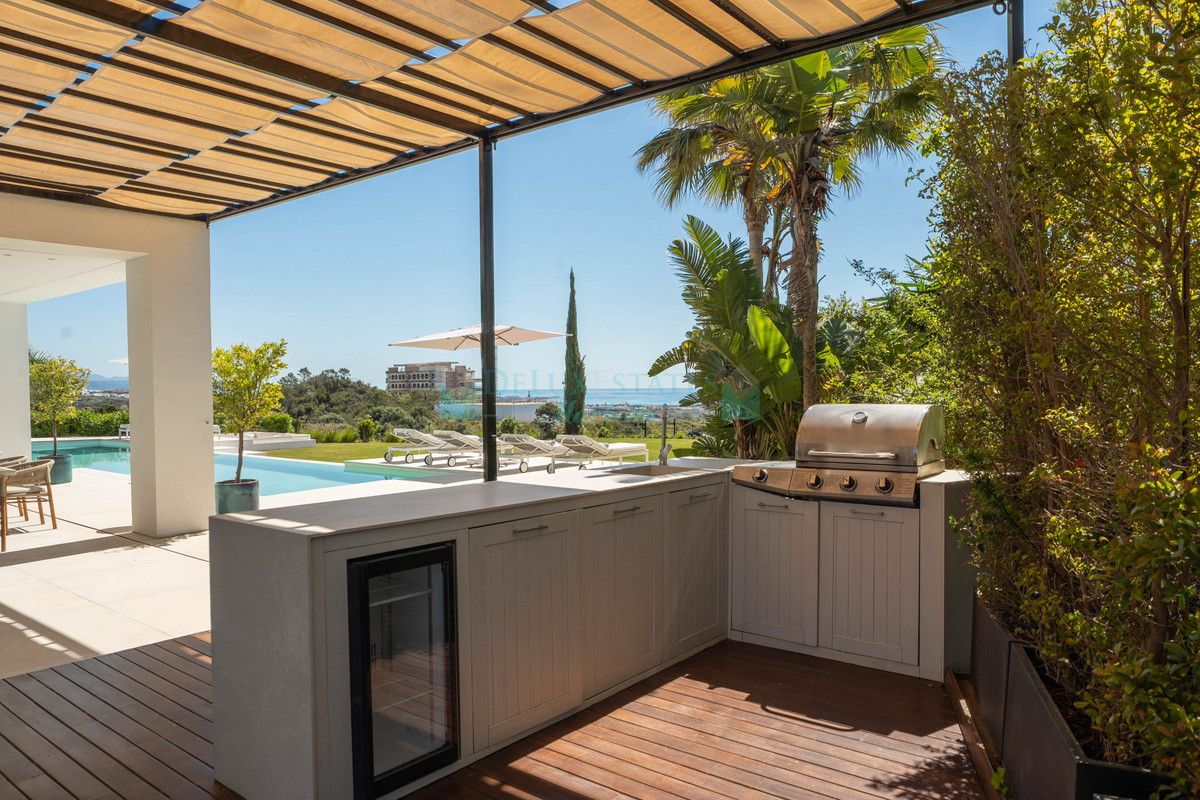 Villa for rent in Estepona