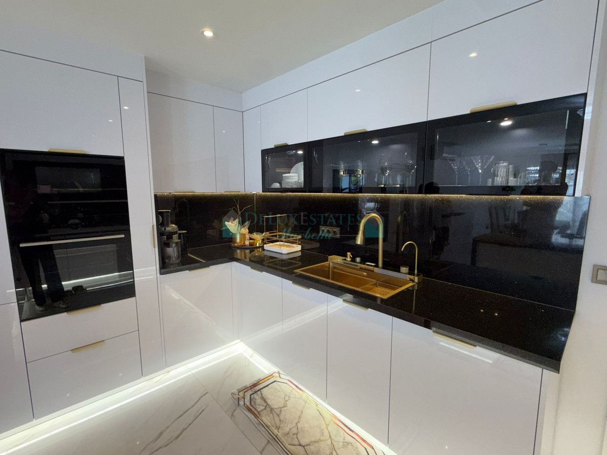 Villa for rent in Estepona