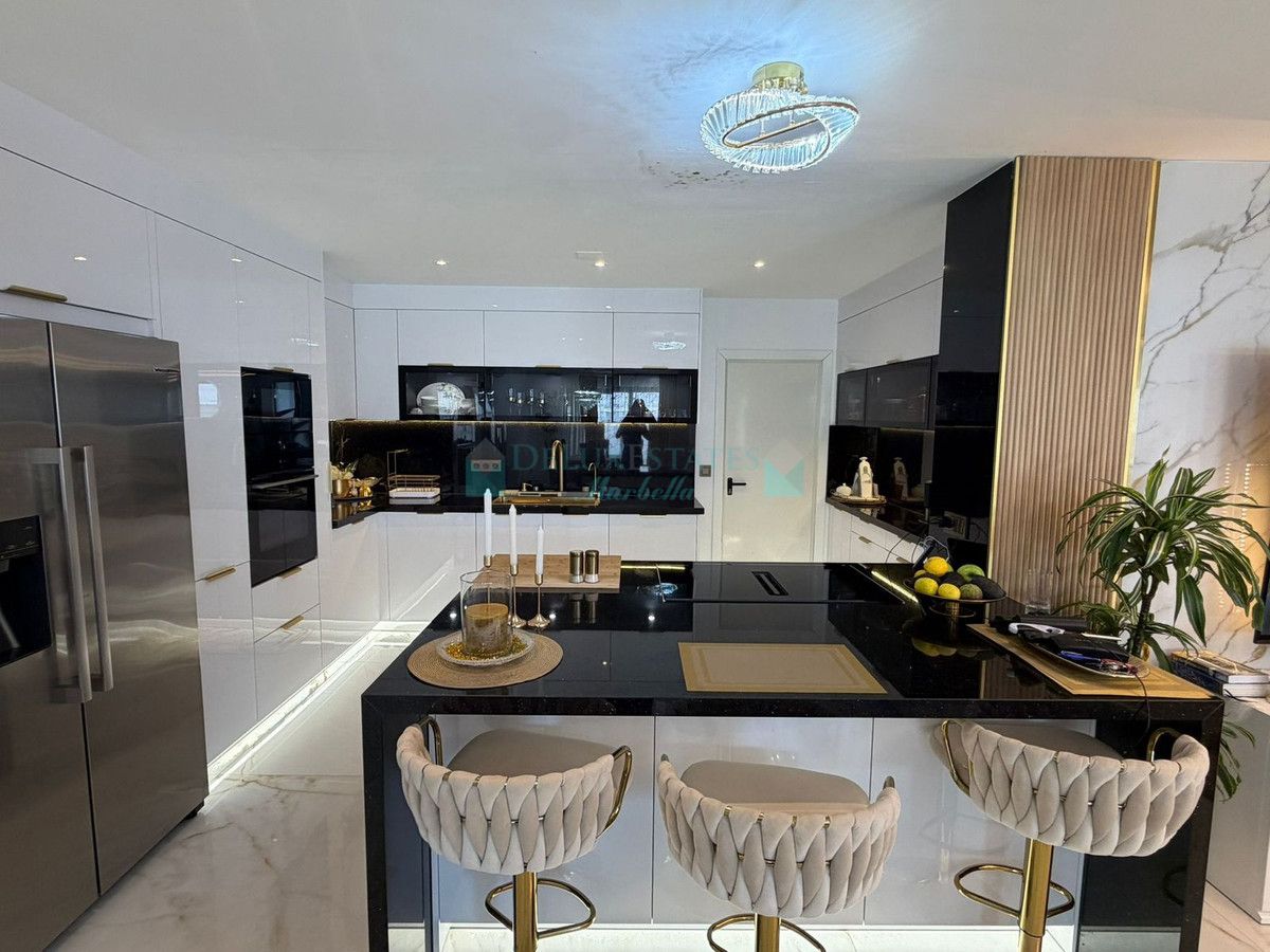 Villa for rent in Estepona