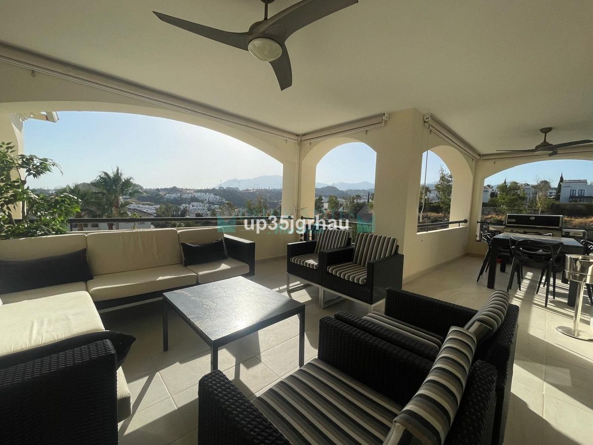Penthouse for sale in Selwo, Estepona
