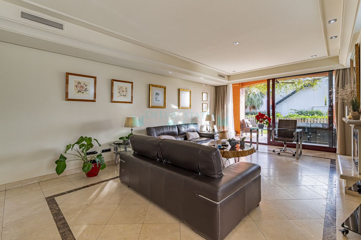 Adosado en venta en Marbella Golden Mile