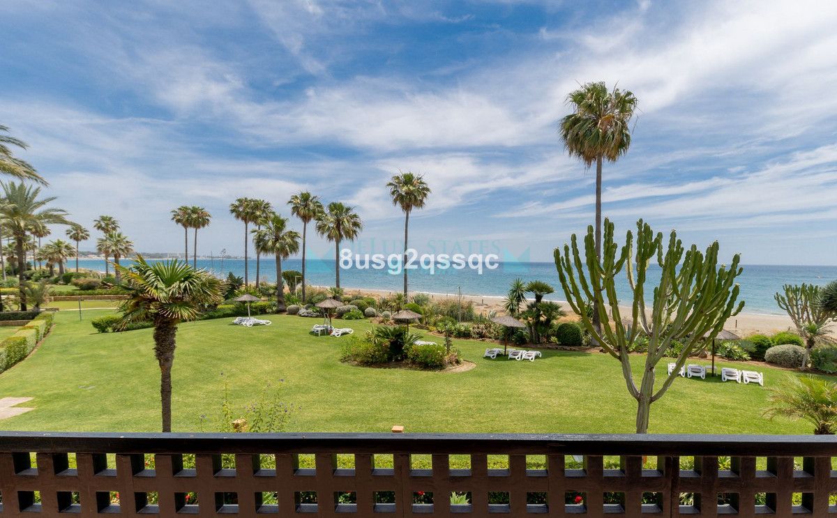 Apartamento en venta en Costalita, Estepona