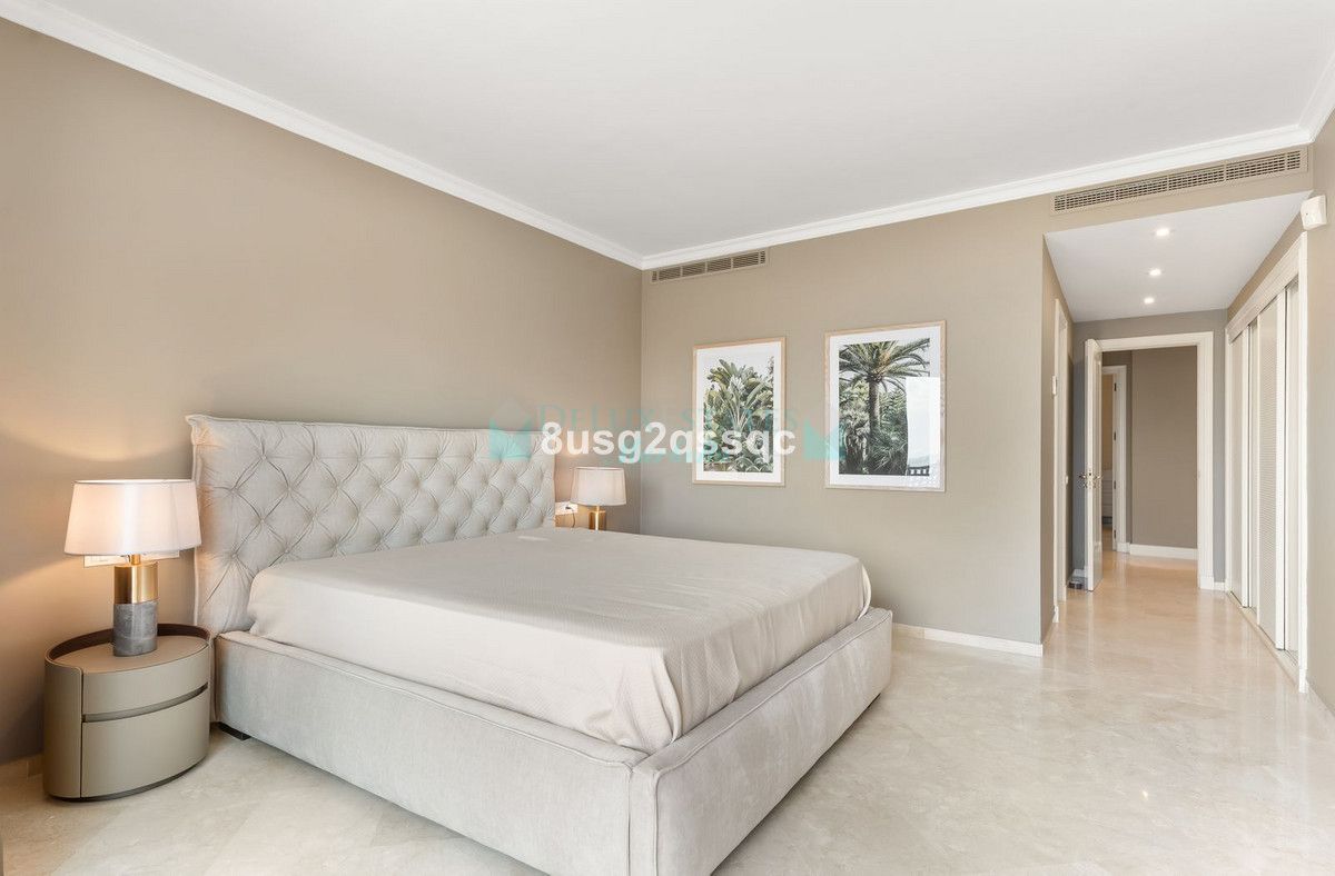 Apartamento en venta en Costalita, Estepona