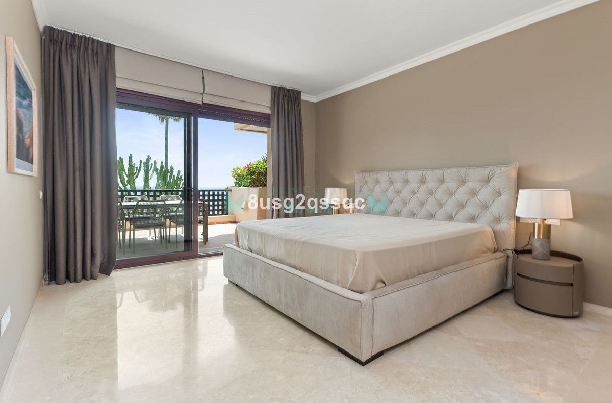 Apartamento en venta en Costalita, Estepona