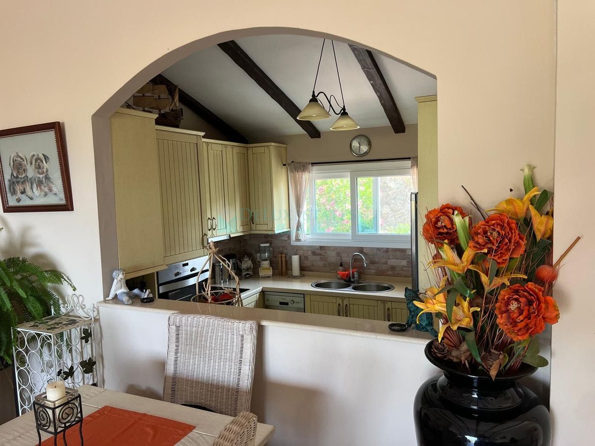 Town House for sale in Estepona