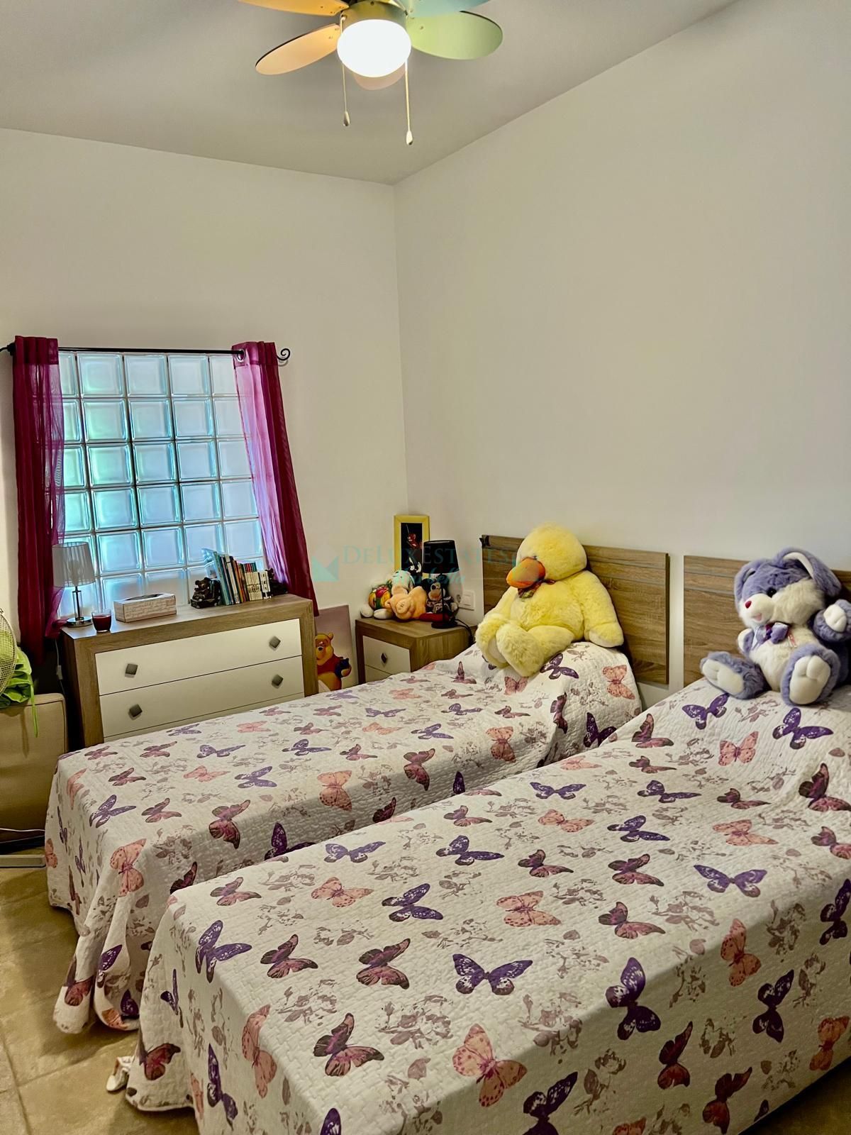 Town House for sale in Estepona