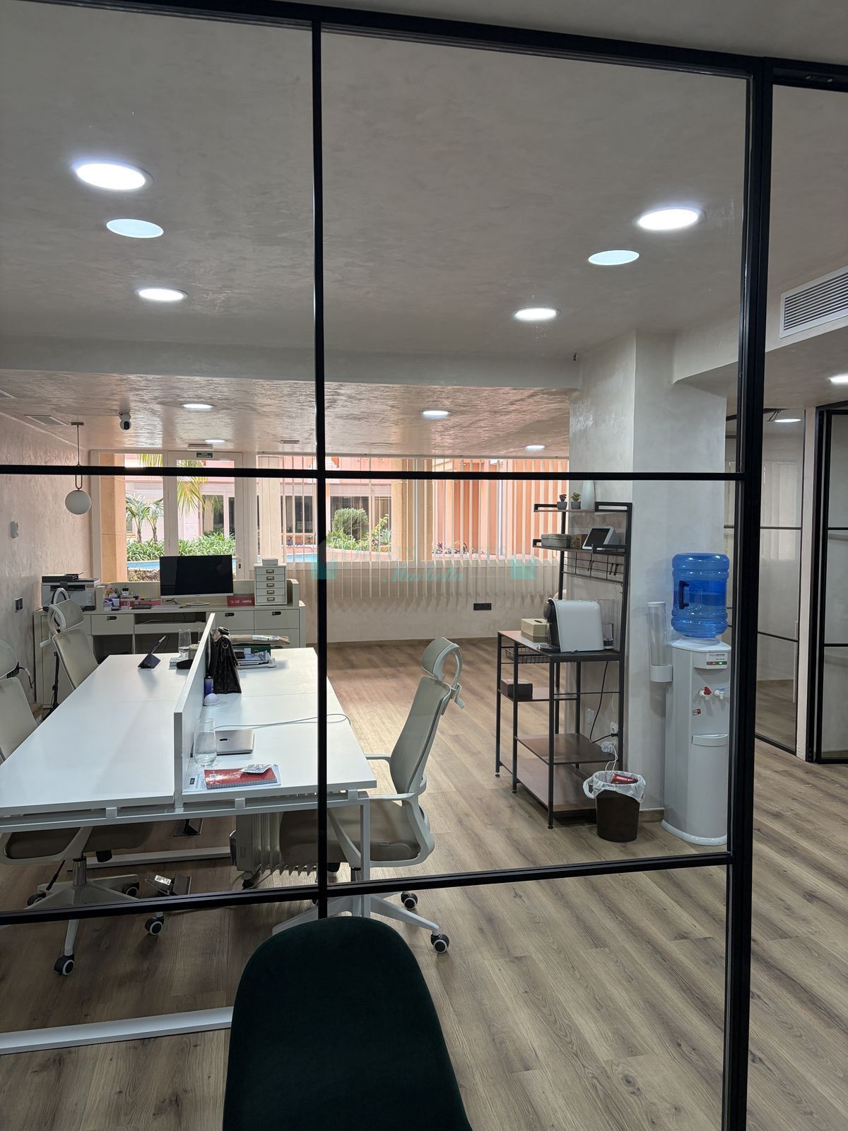 Oficina en venta en Nueva Andalucia