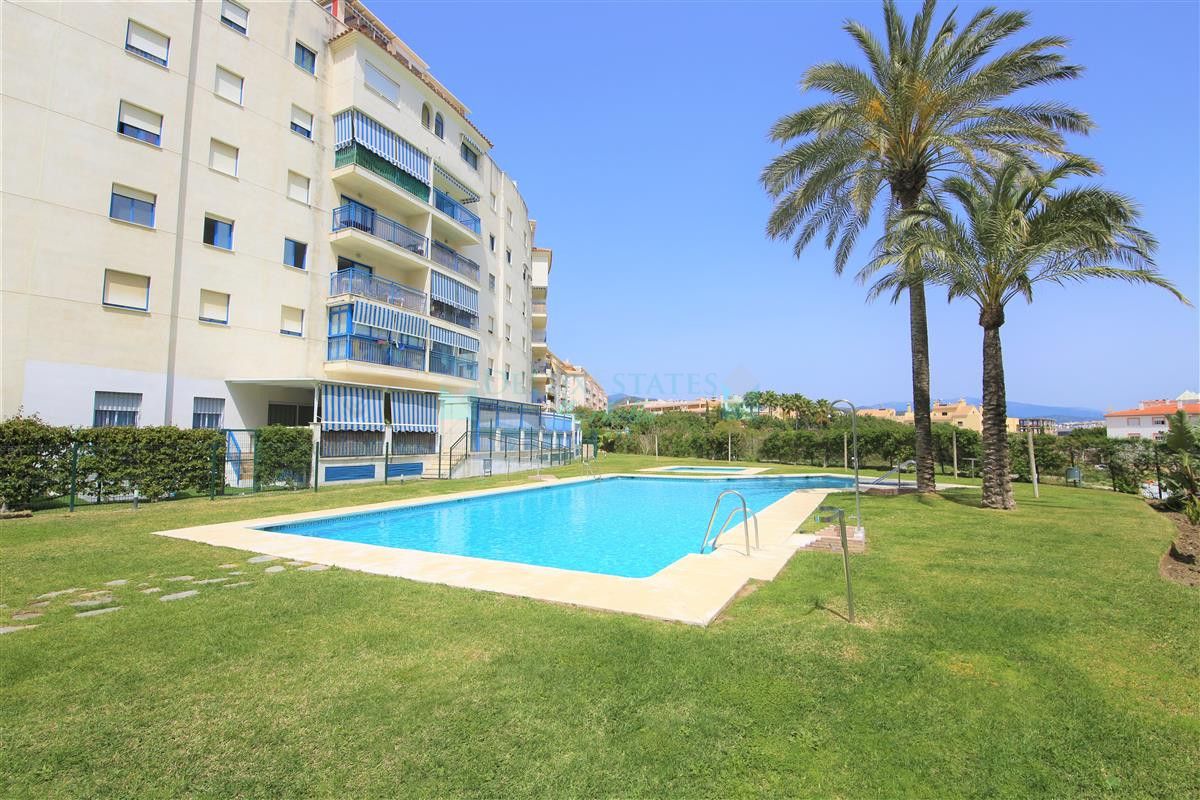 Apartment for rent in Estepona