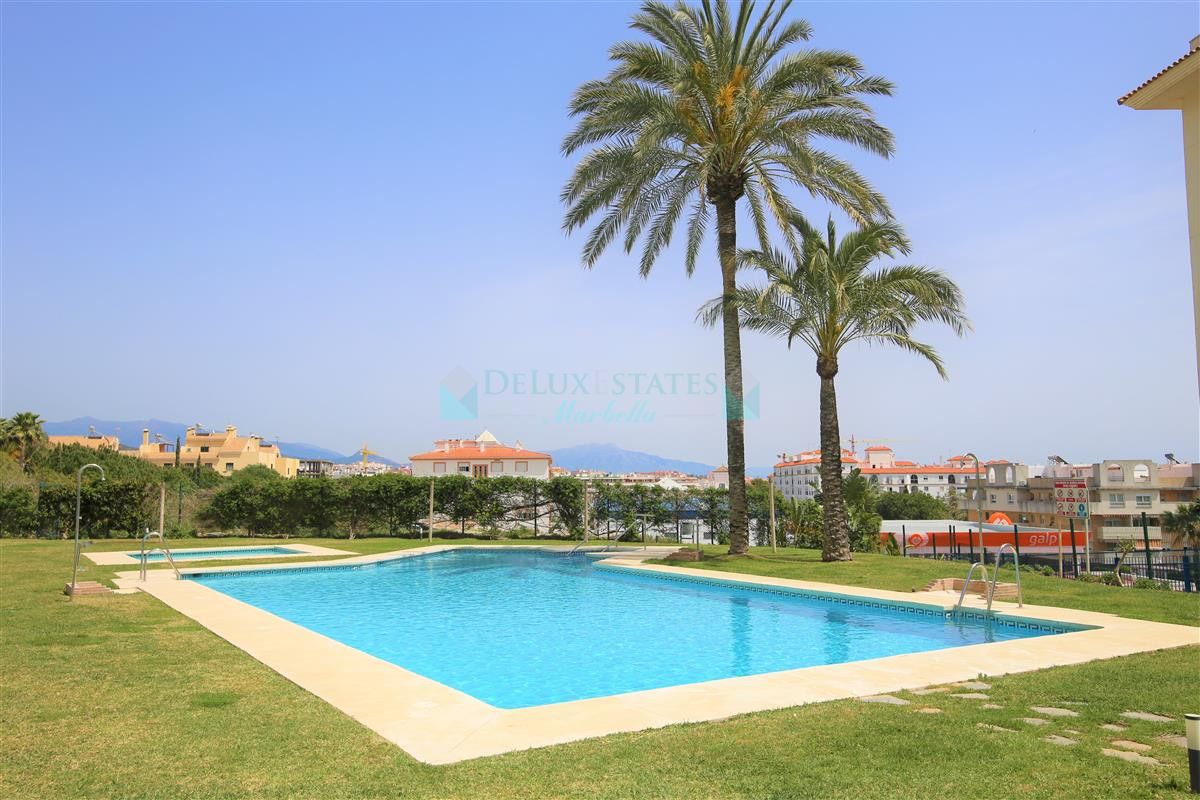 Apartment for rent in Estepona