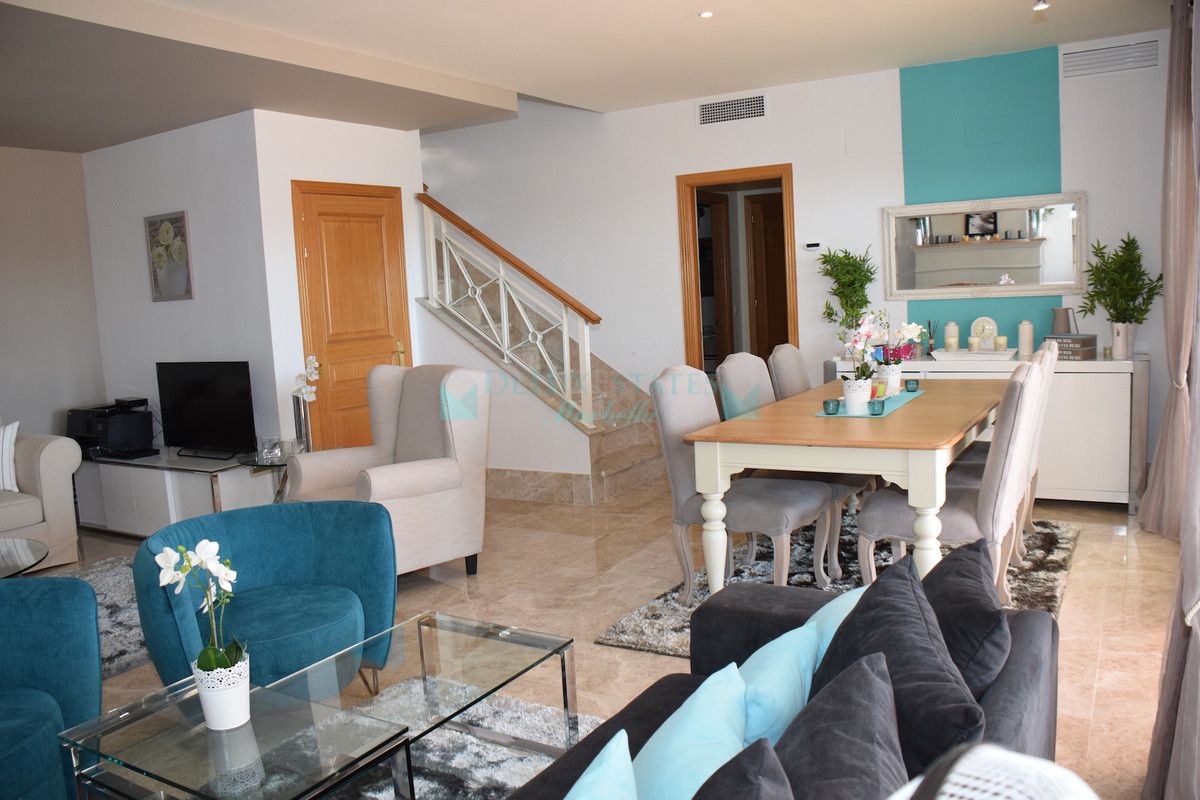 Villa Pareada en venta en Santa Clara, Marbella Este