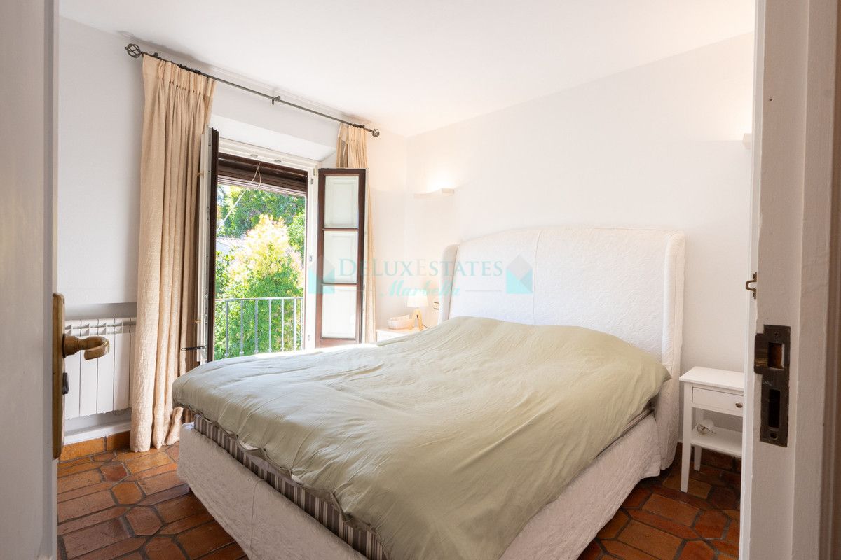 Town House for sale in Marbella Golden Mile