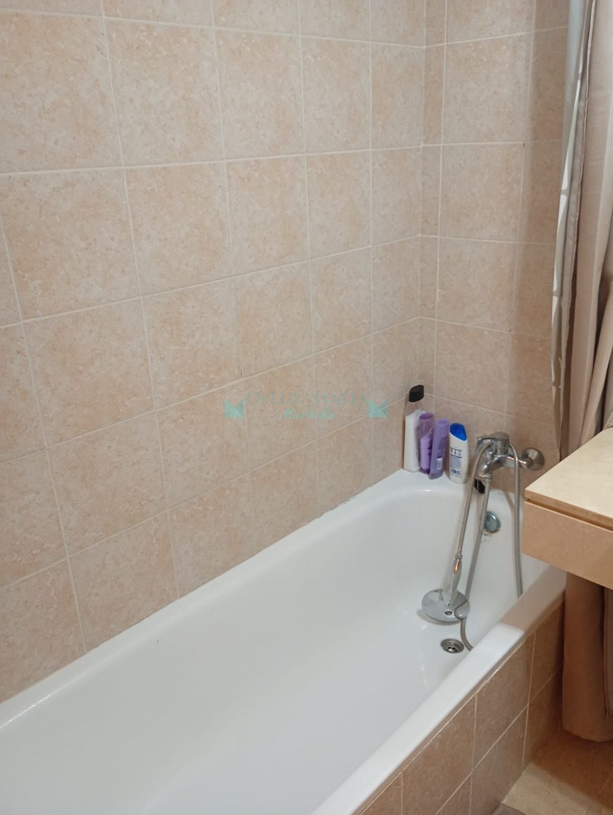 Ground Floor Apartment for sale in Estepona