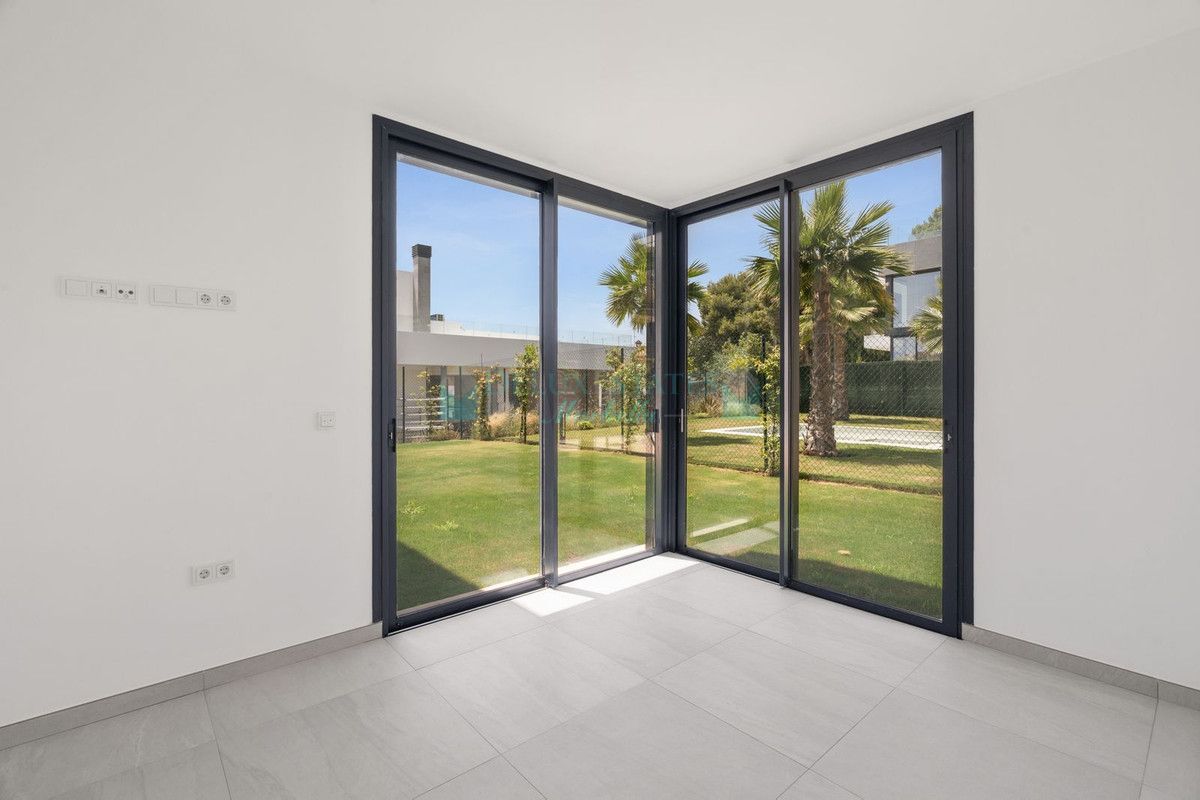 Semi Detached Villa for sale in Rio Real, Marbella East