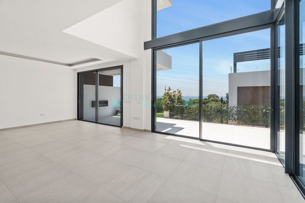 Semi Detached Villa for sale in Rio Real, Marbella East