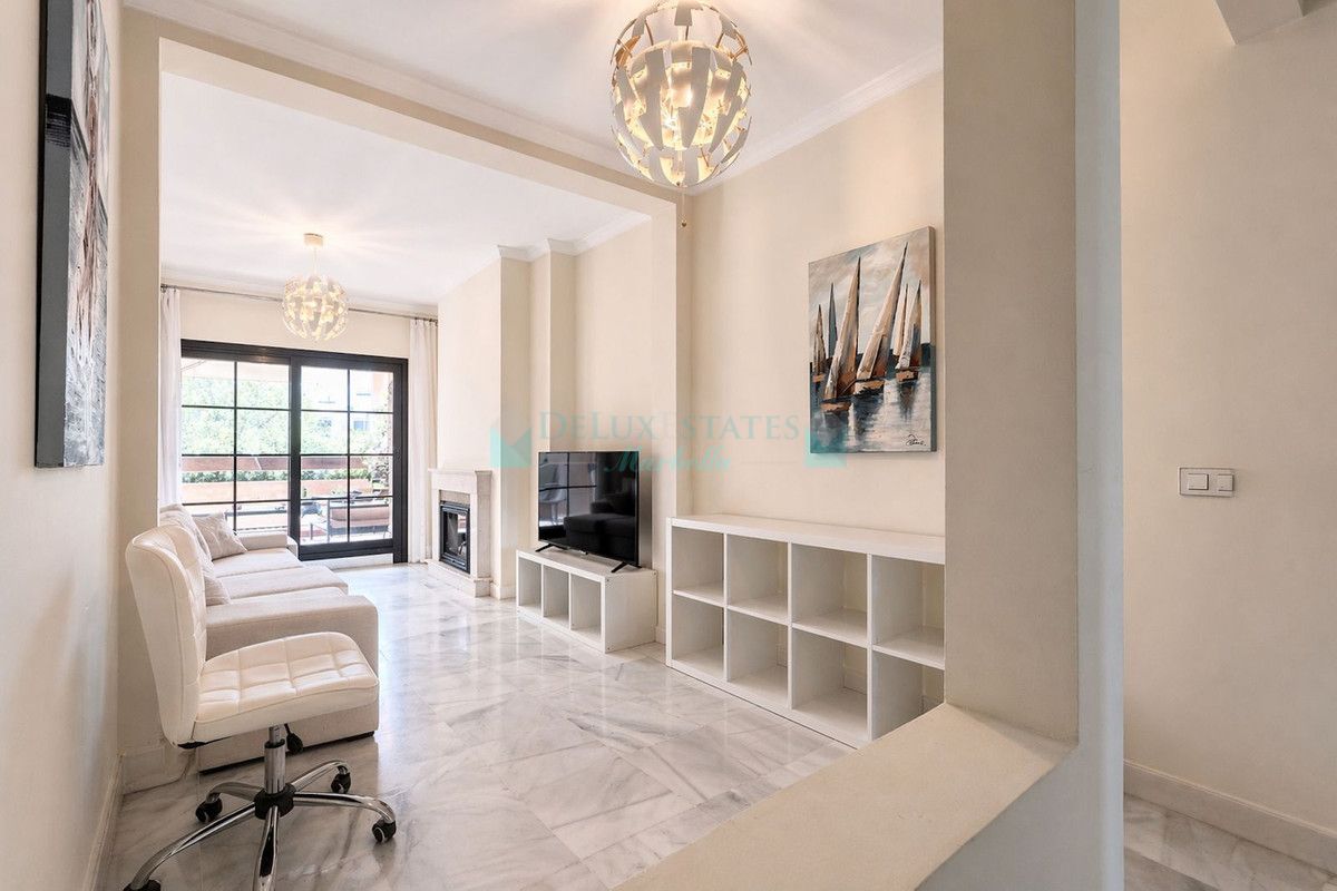 Apartment for sale in Hacienda del Sol, Estepona