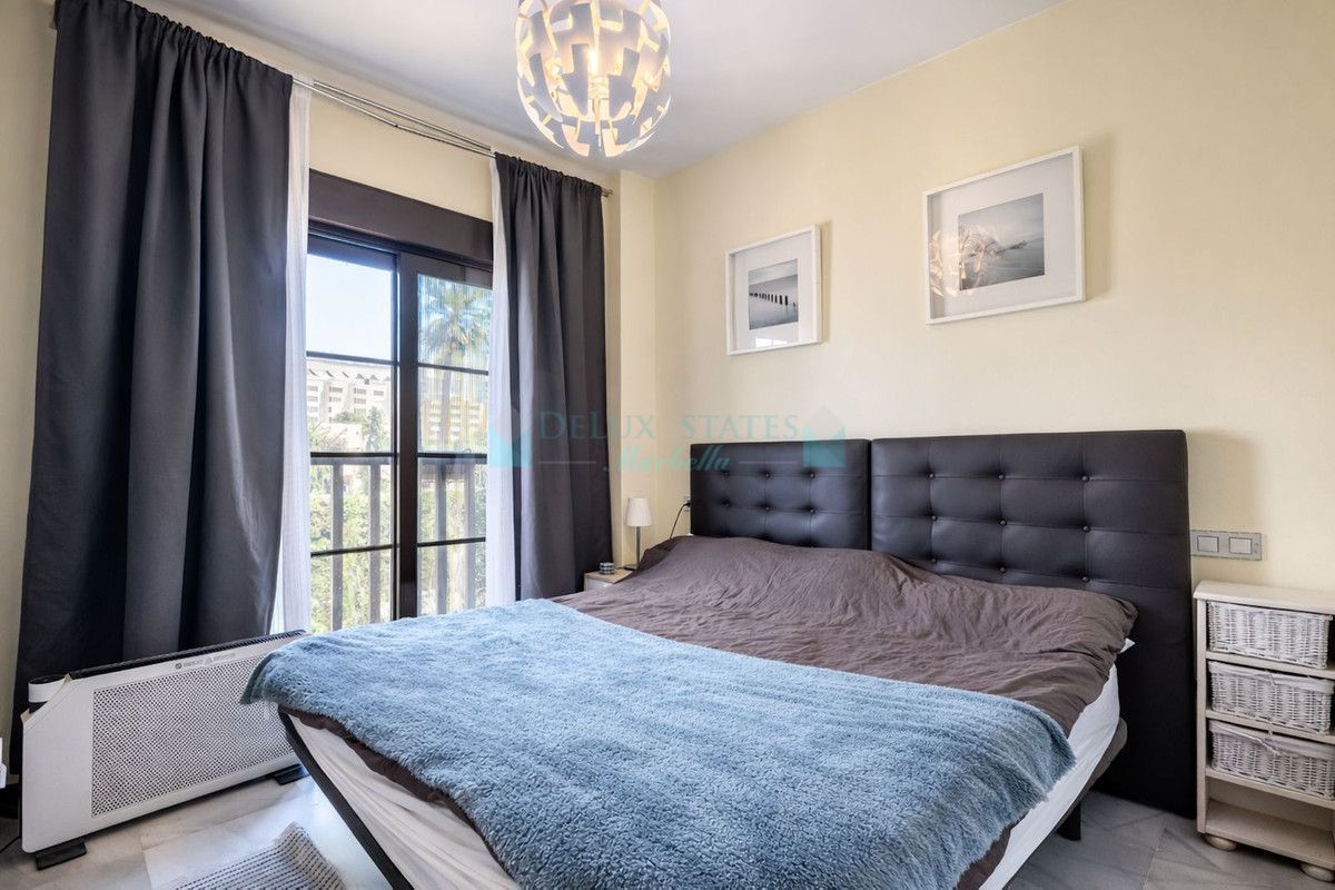 Apartment for sale in Hacienda del Sol, Estepona