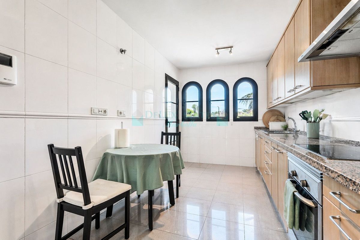Apartment for sale in Hacienda del Sol, Estepona