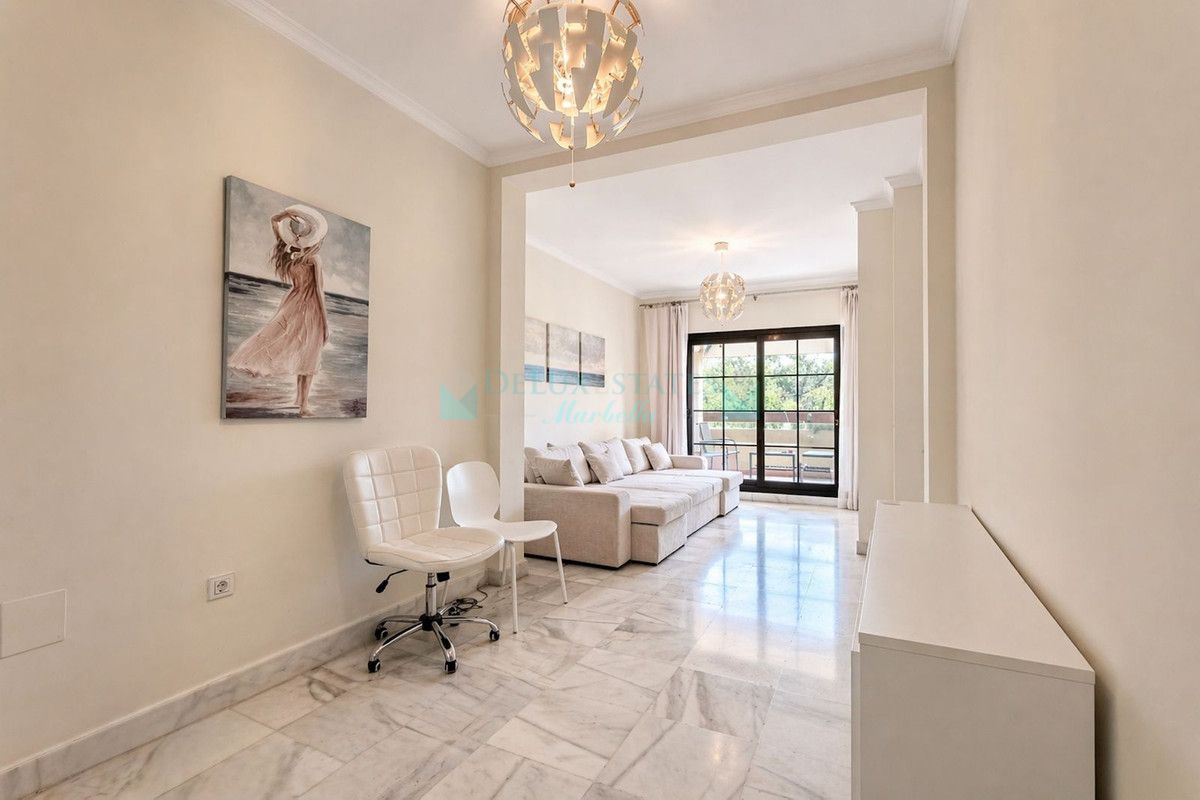 Apartment for sale in Hacienda del Sol, Estepona