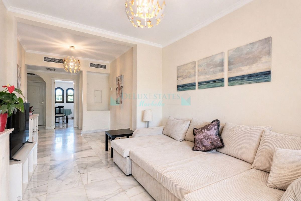 Apartment for sale in Hacienda del Sol, Estepona