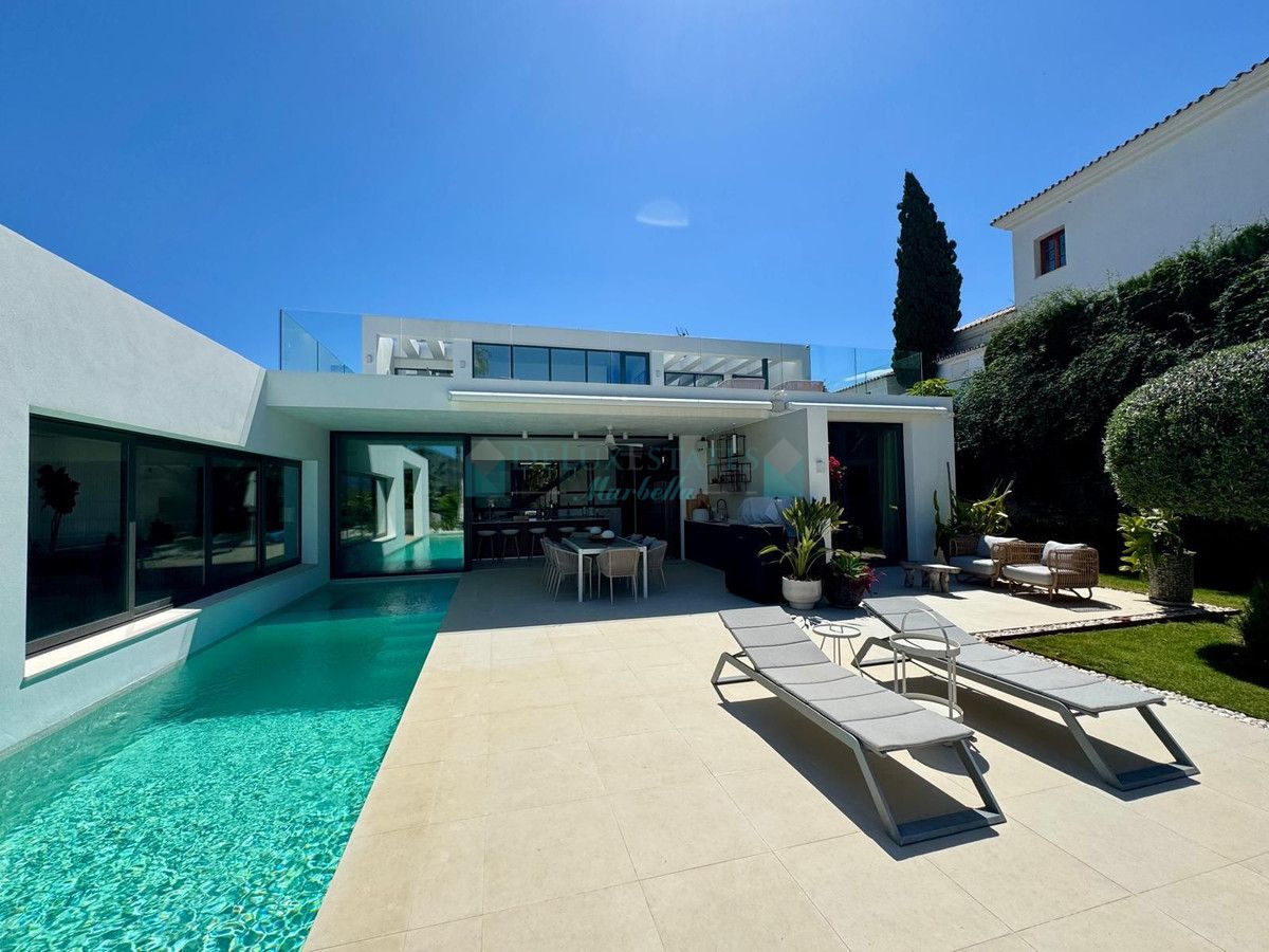 Villa for rent in Benahavis