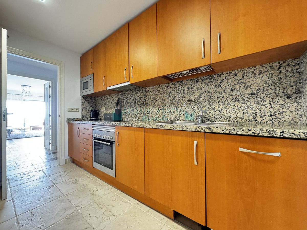 Apartment for rent in Estepona