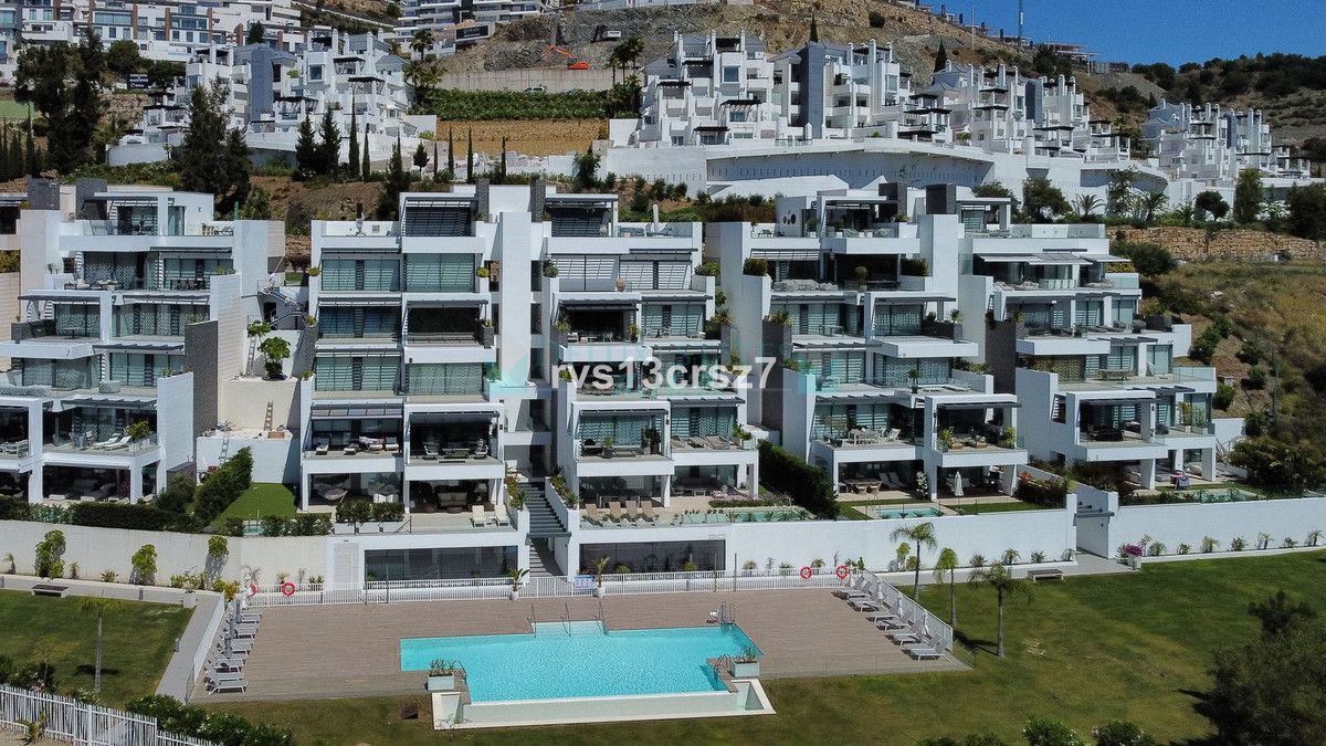 Apartment for sale in Benahavis