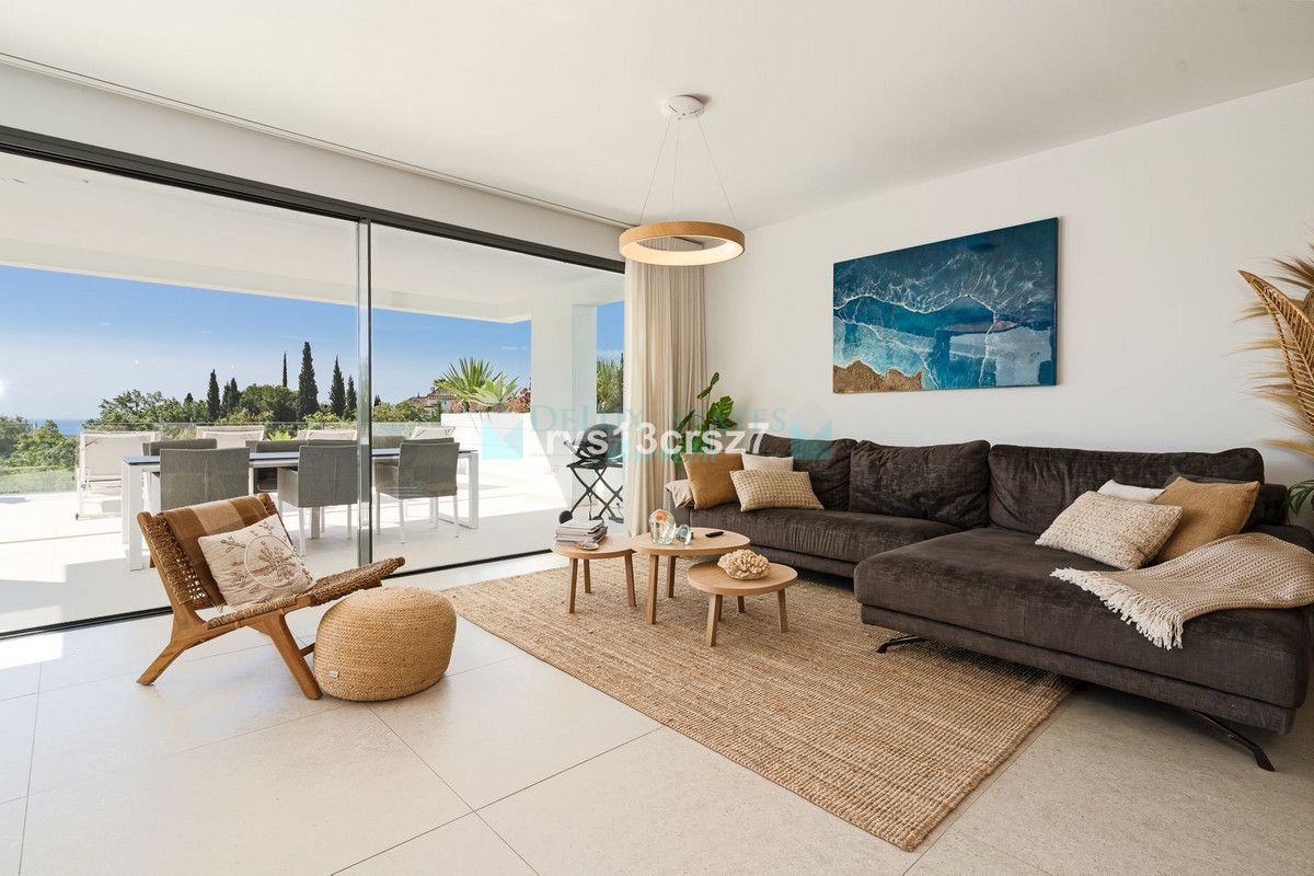 Apartment for sale in Benahavis
