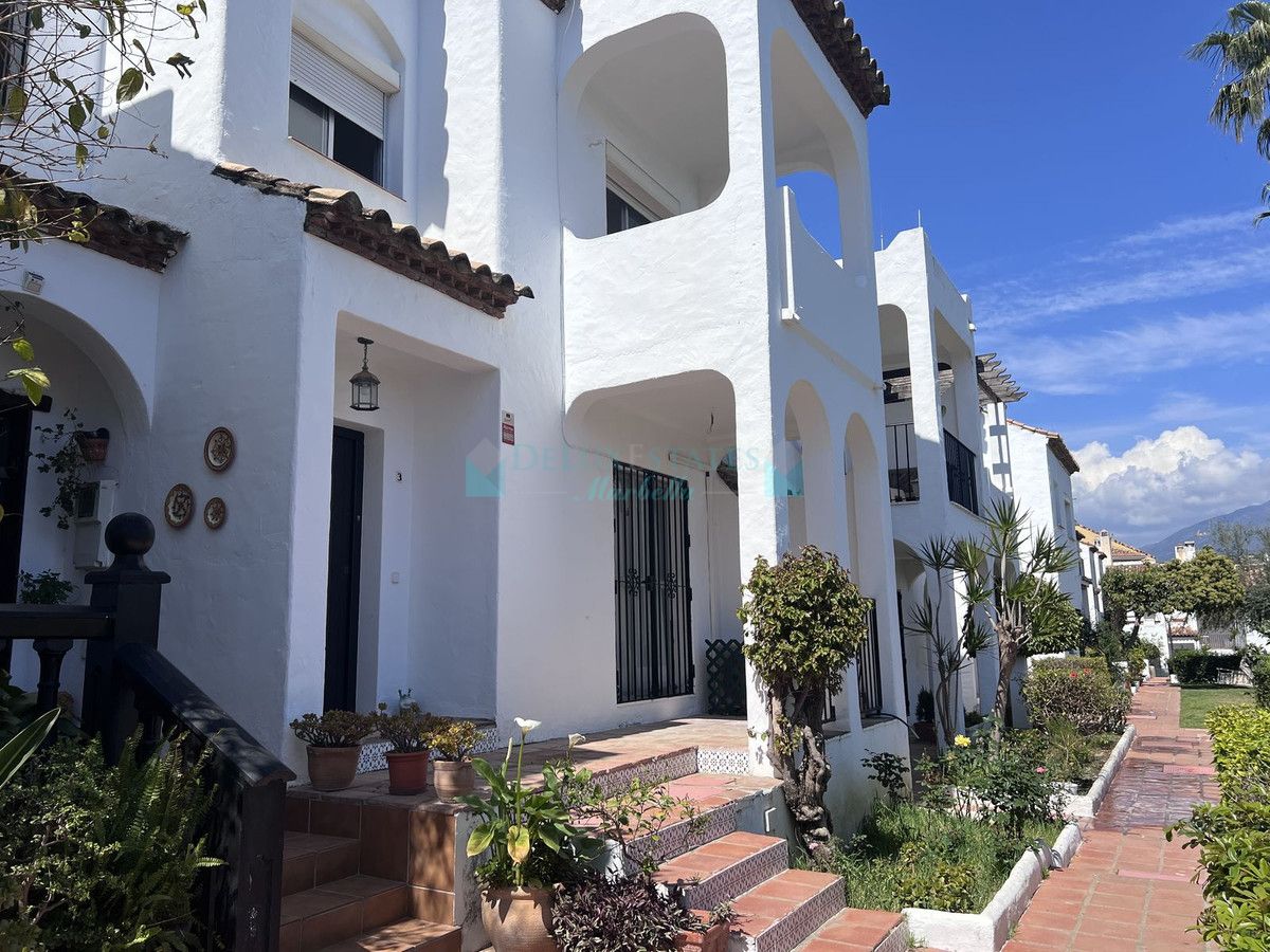 Town House for sale in Bel Air, Estepona