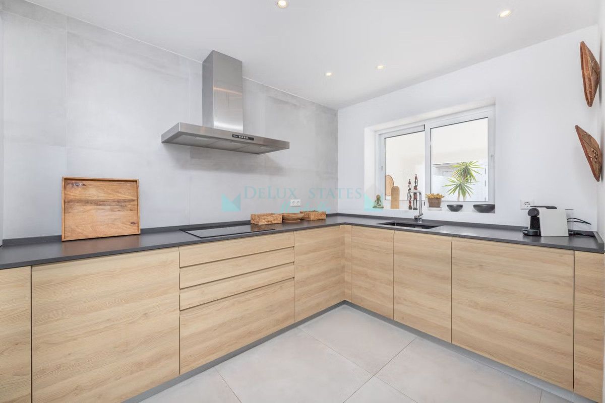 Town House for sale in Elviria, Marbella East