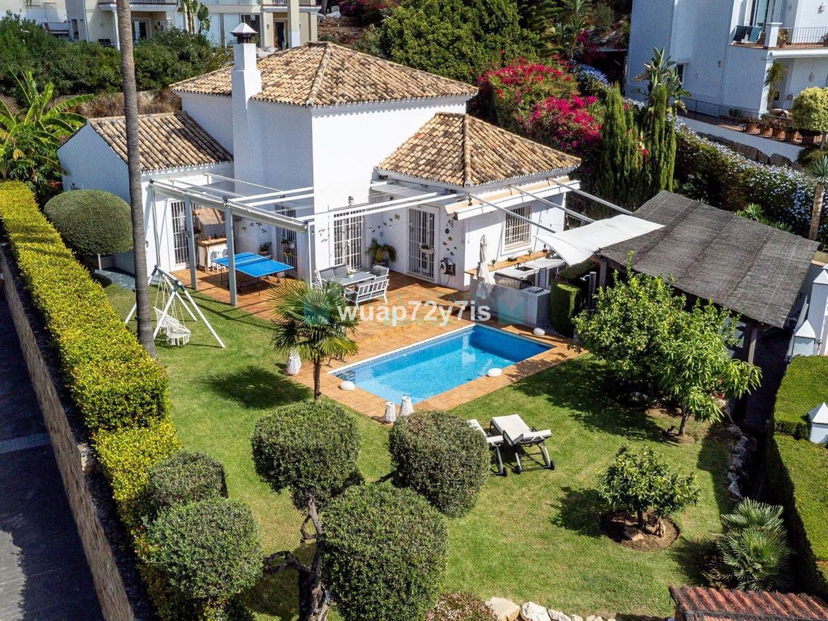 Villa for sale in Istan