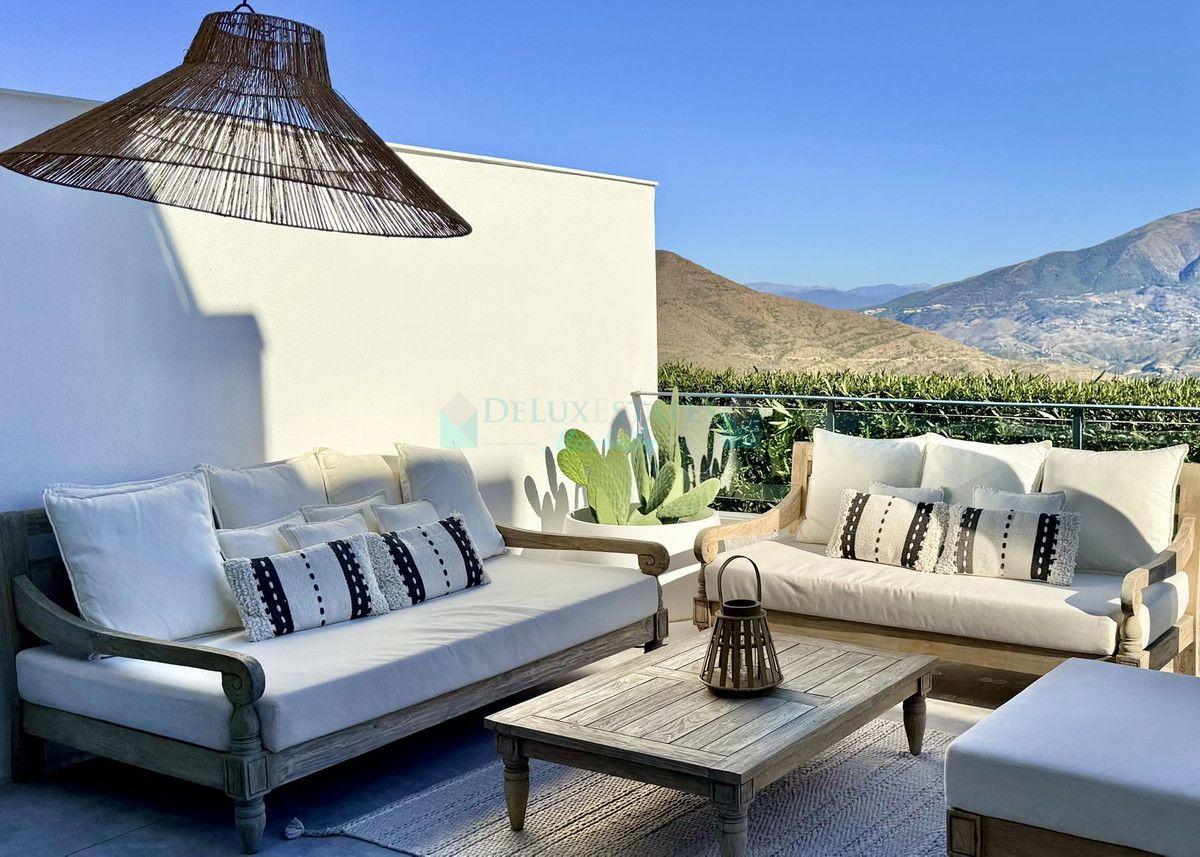 Town House for sale in Elviria, Marbella East