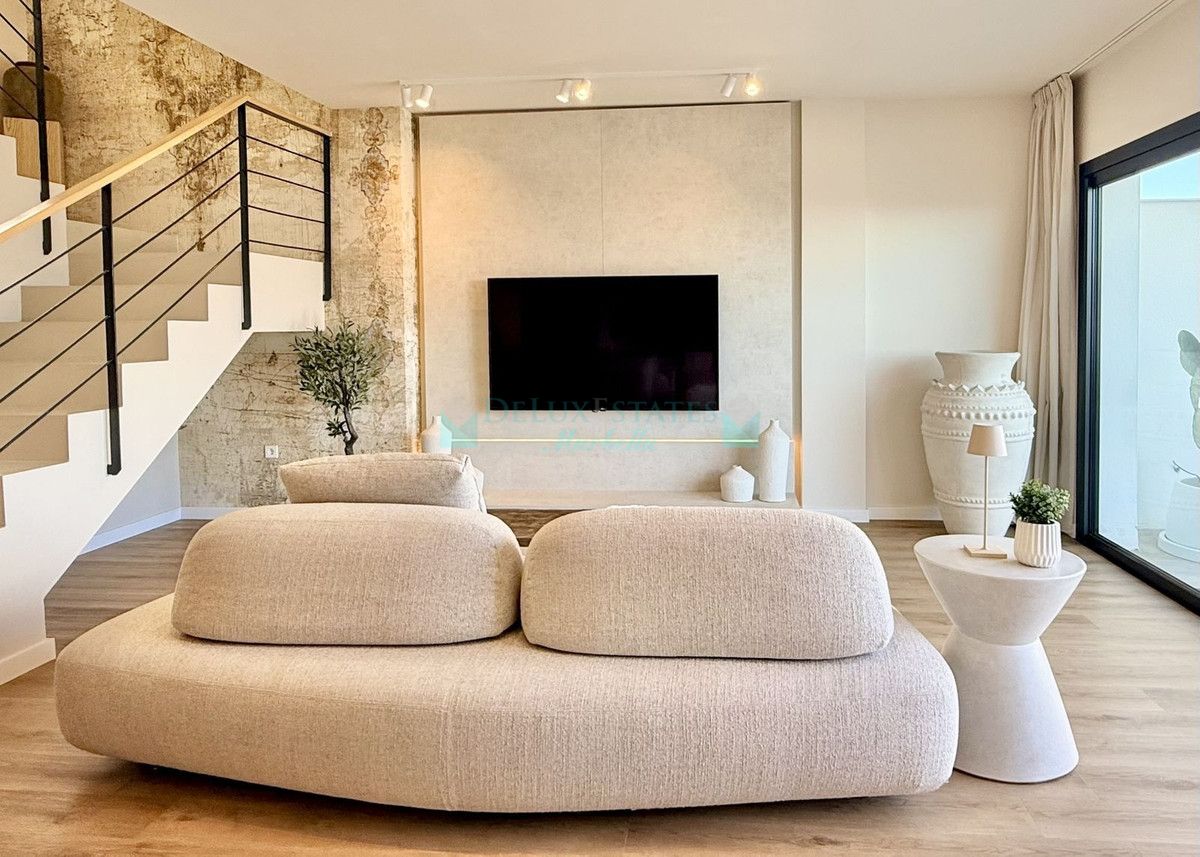 Town House for sale in Elviria, Marbella East