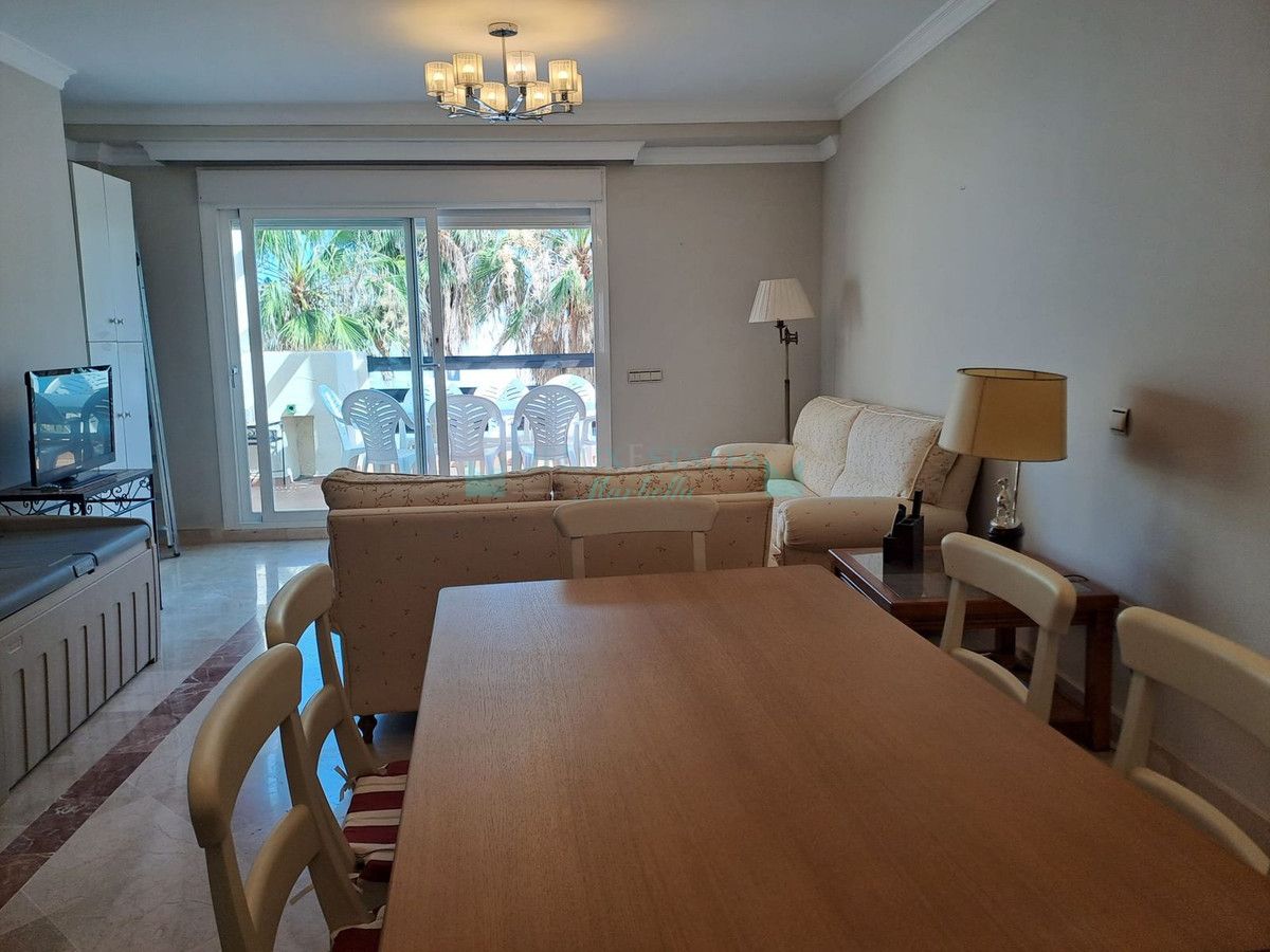 Apartamento en venta en Estepona