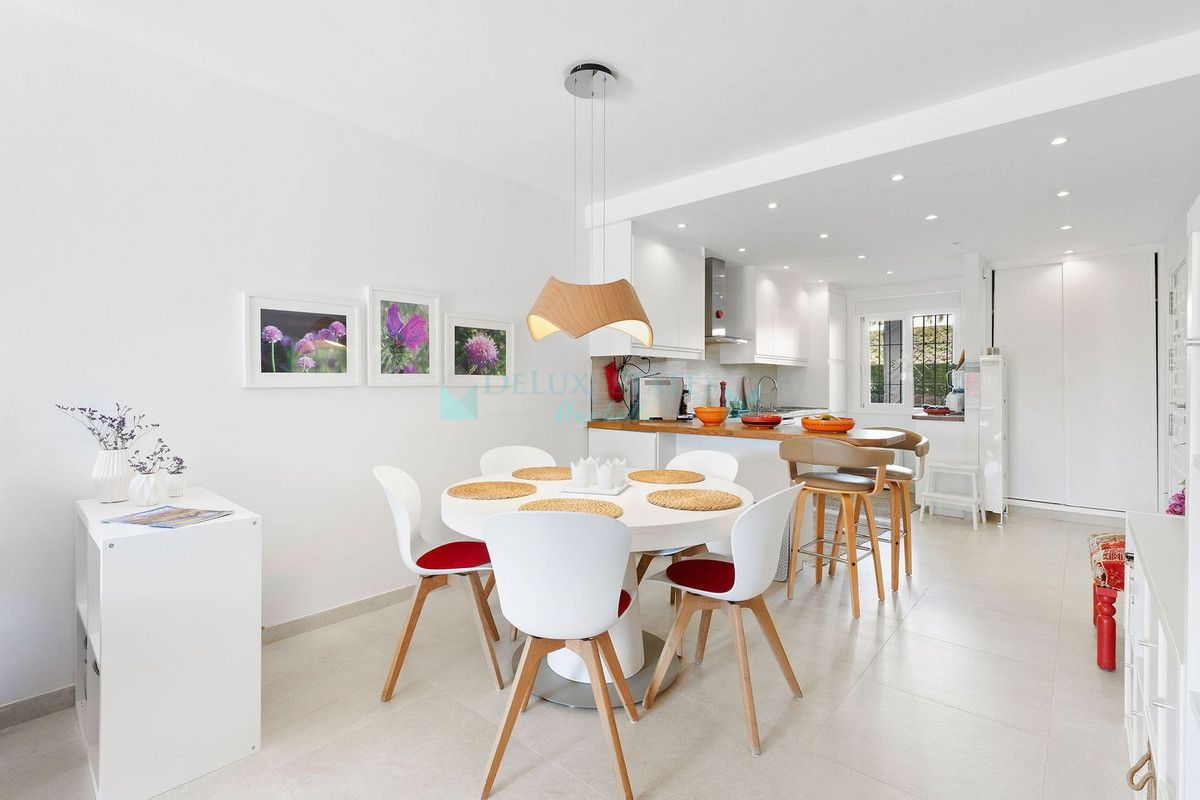 Ground Floor Apartment for sale in Nueva Andalucia