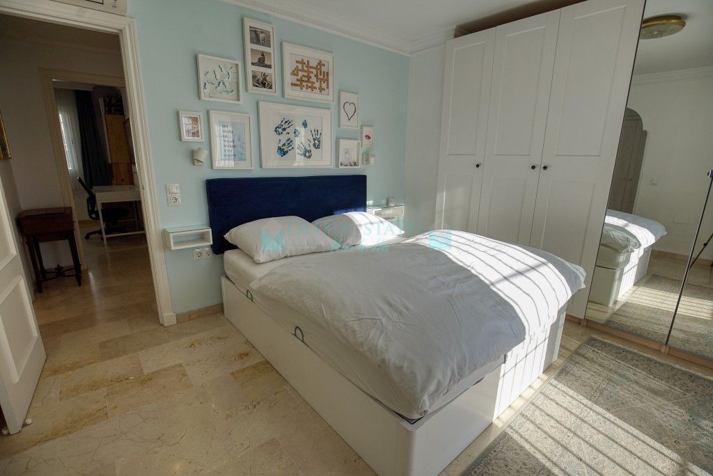 Town House for sale in Estepona