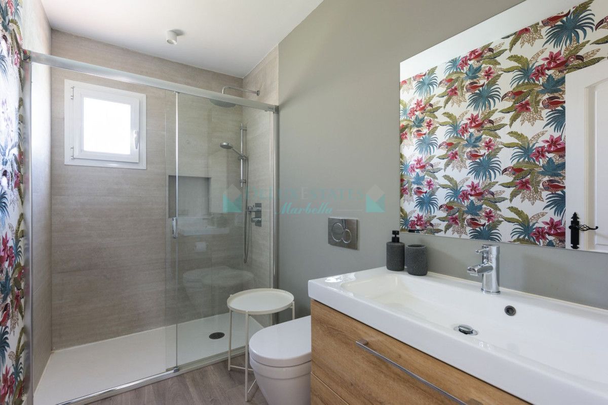 Town House for sale in Nueva Andalucia