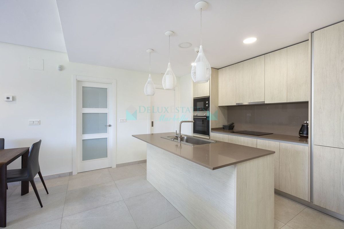 Apartment for sale in Nueva Andalucia