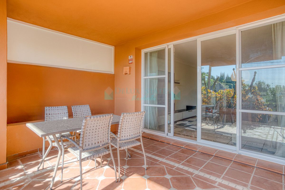 Ground Floor Apartment for sale in Nueva Andalucia