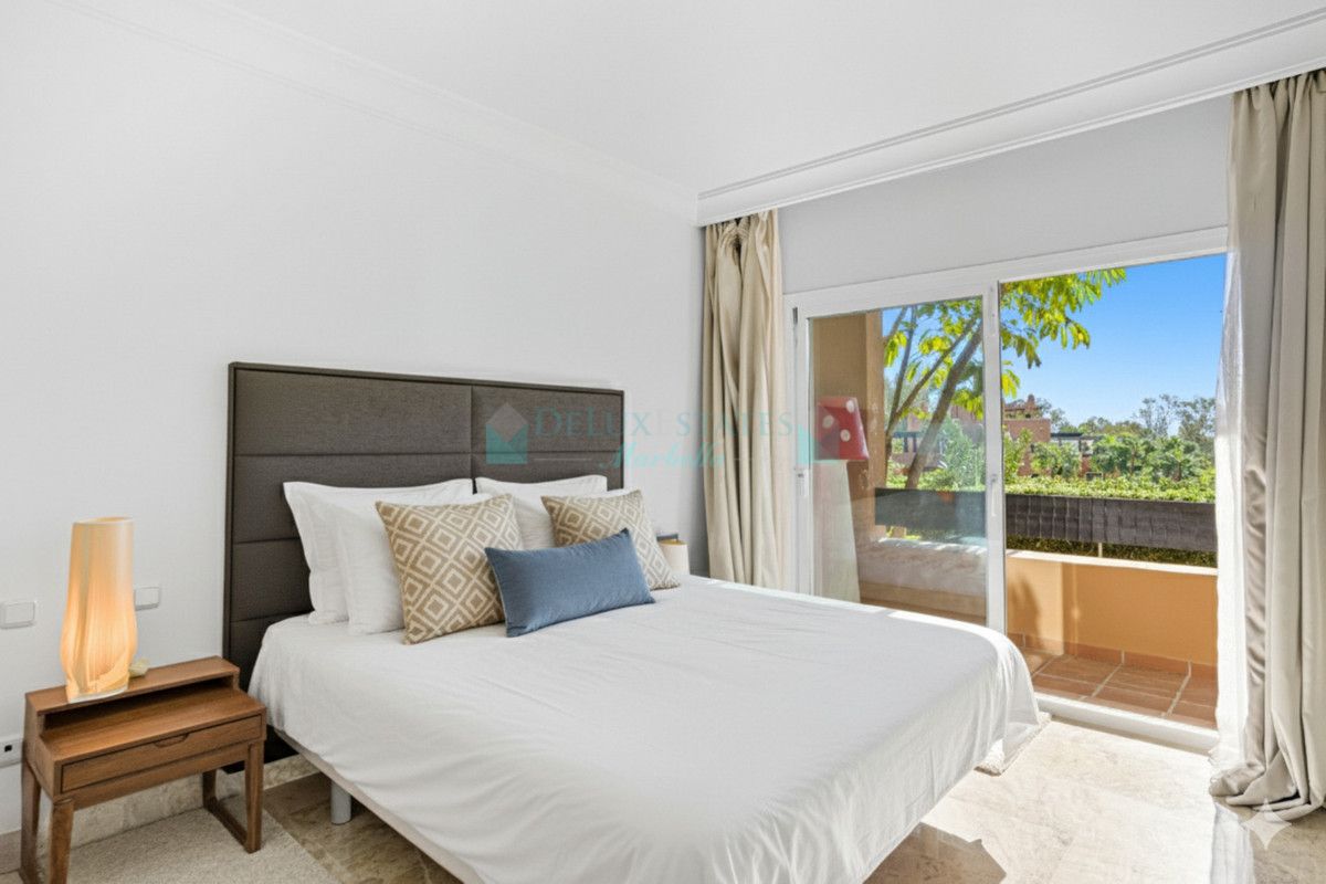 Ground Floor Apartment for sale in Nueva Andalucia